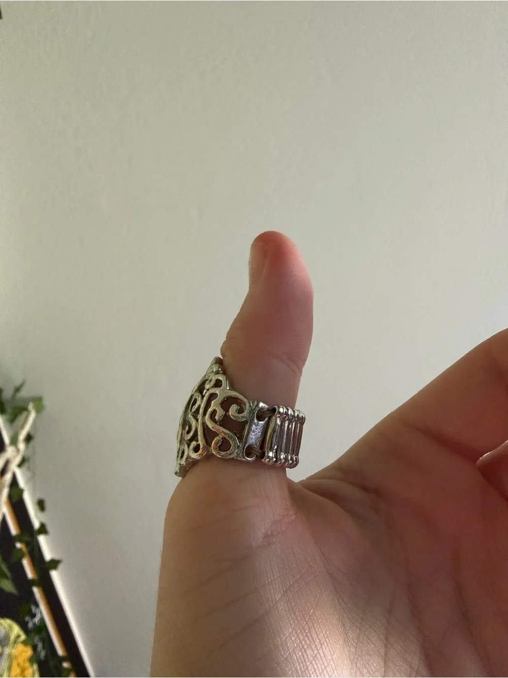Silver Tone Filigree Scroll Stretch Ring Adjustable Statement Jewelry